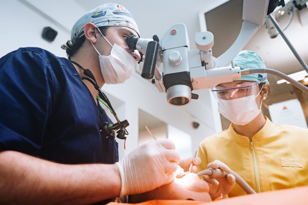 Studio dentistico Barbara Sica Lorenzo Tedeschi - professionisti